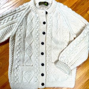 Vintage Irish Wool Cardigan, Ivory cable knit w fisherman knit collar trim, S-M